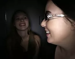 dwa pisklęta na gloryhole