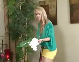blond mama i jej pasierb
