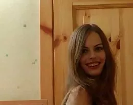 piękne rosyjskie nastolatki katie jak ssać penisa i twardym fuck