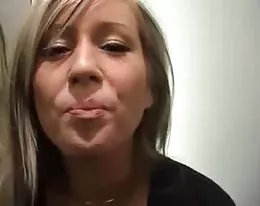 BJ w szatni