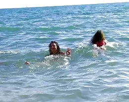 Charlotte et nathalie La plage
